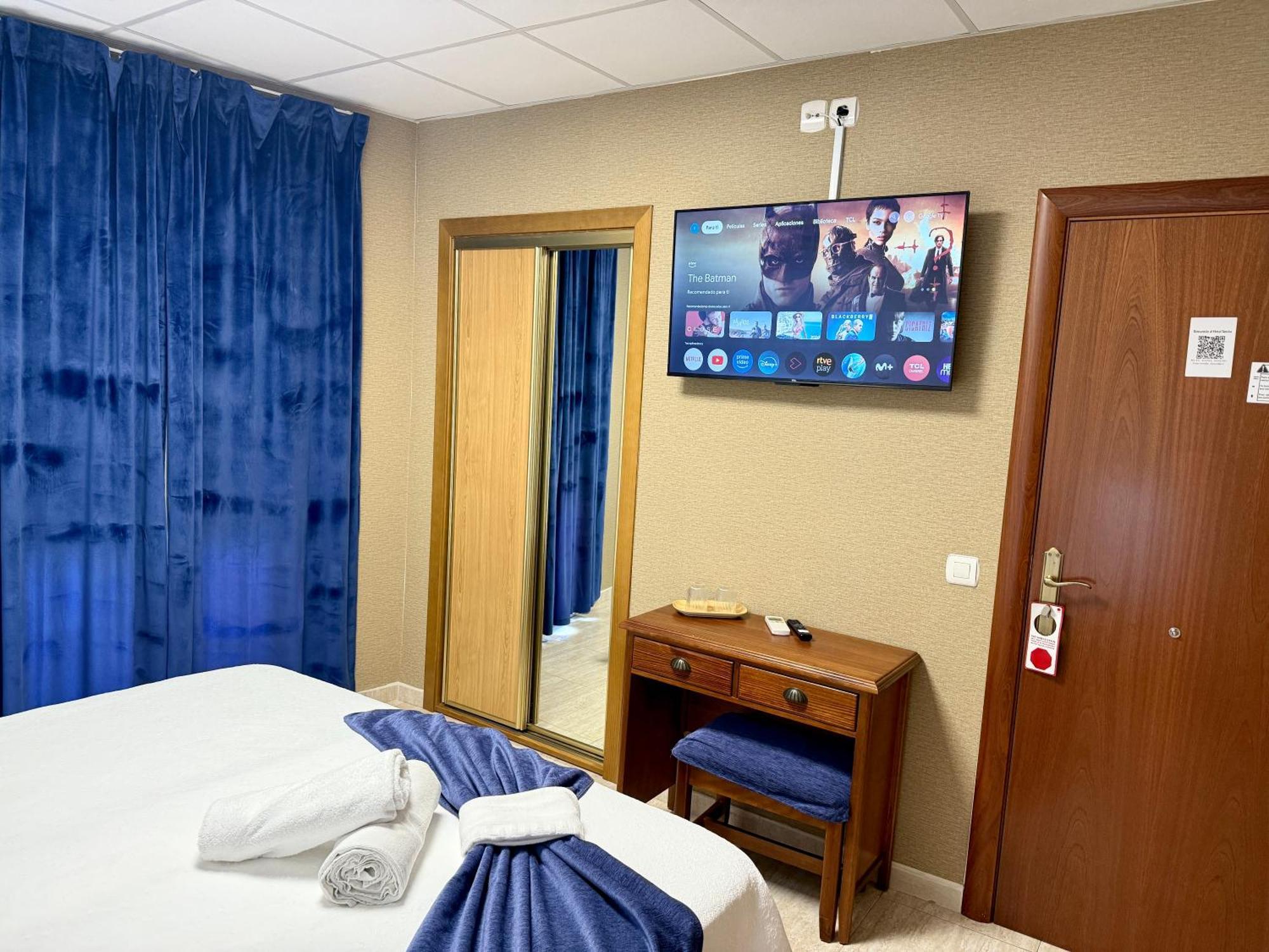 Hotel Sancho Hospitalet De L'Infant Bagian luar foto