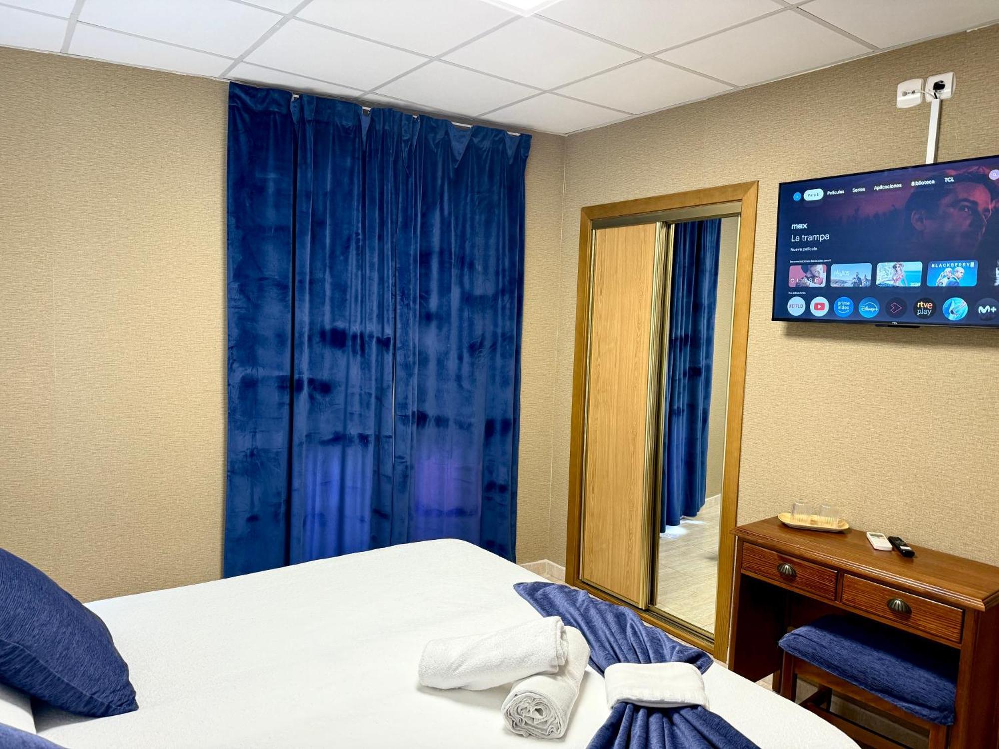 Hotel Sancho Hospitalet De L'Infant Bagian luar foto