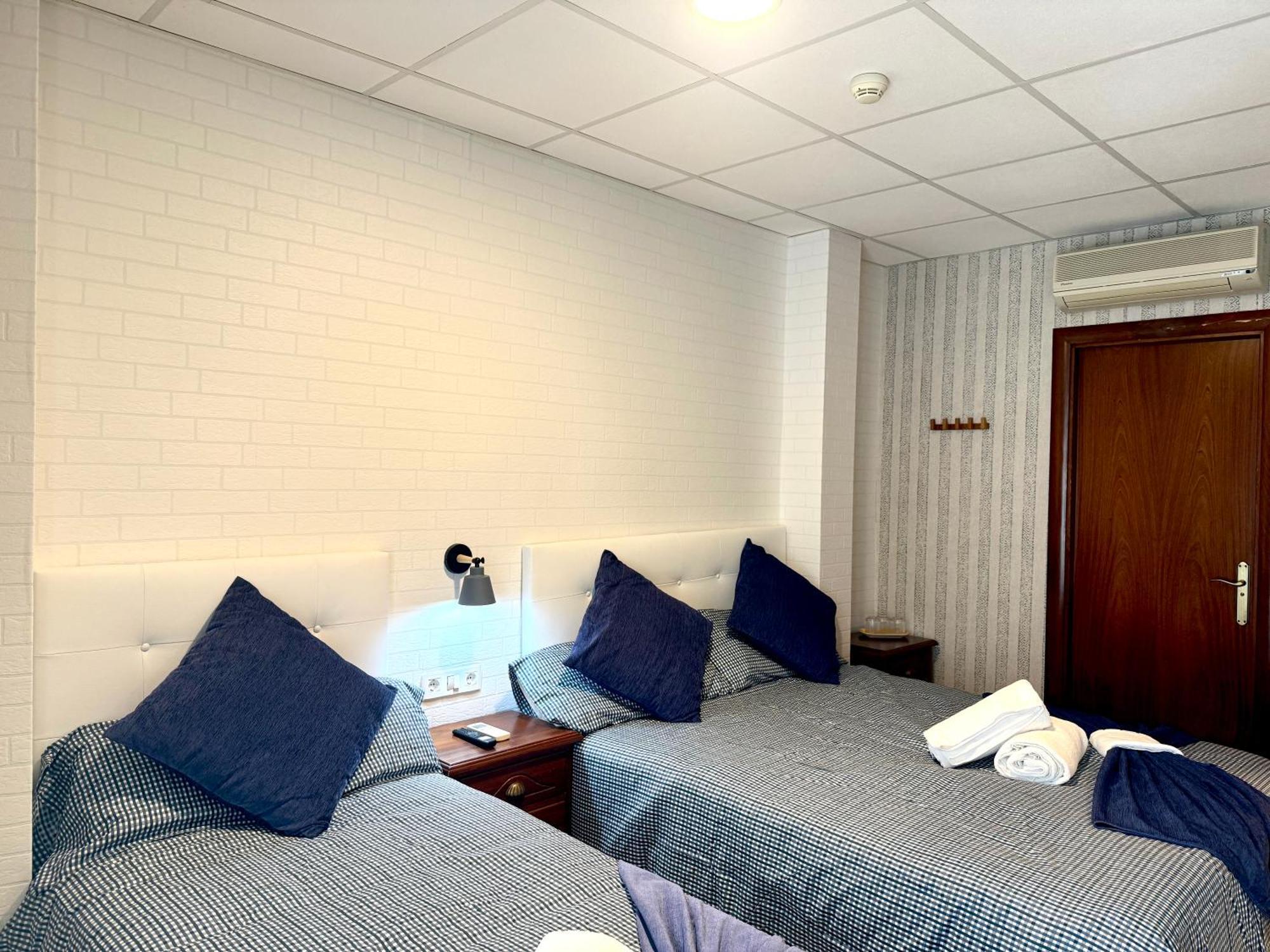 Hotel Sancho Hospitalet De L'Infant Bagian luar foto